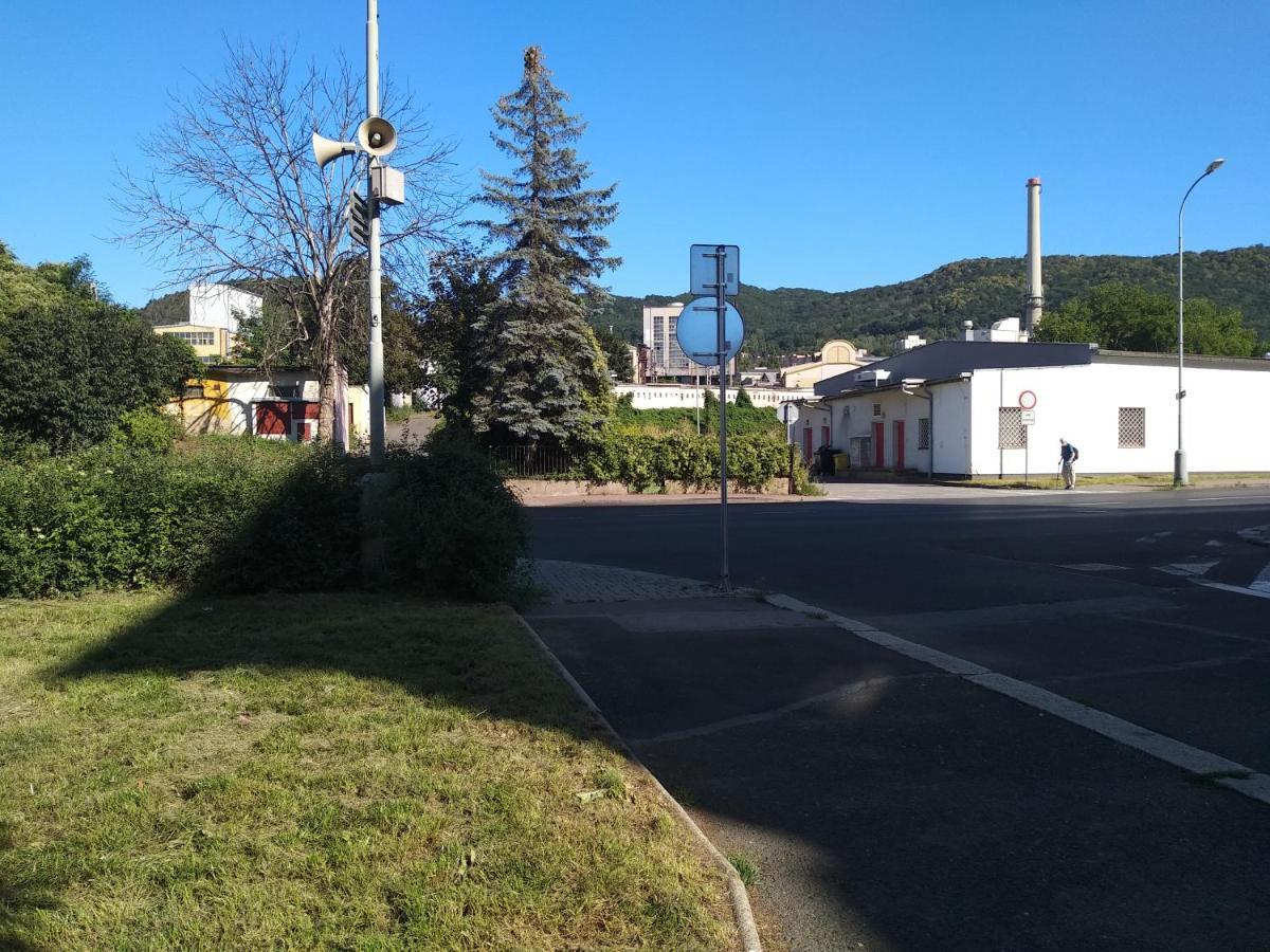 Lucka Lägenhet Ústí nad Labem Exteriör bild